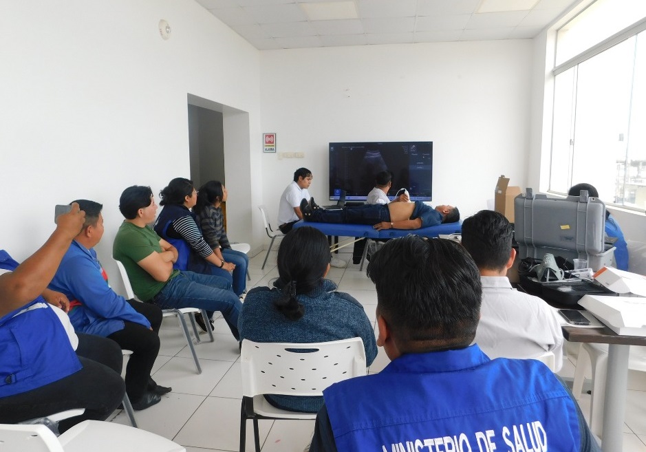 Médicos de Telesalud son capacitados en manejo de dispositivos de telemedicina