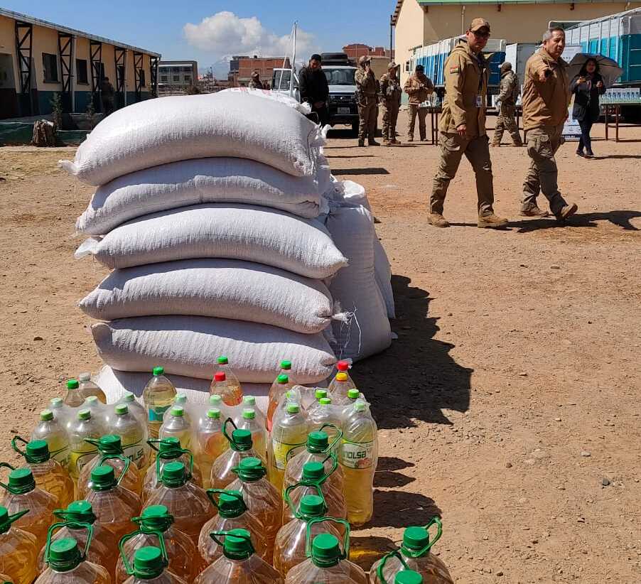 Comisan alimentos y vehículos de contrabando valuados en más de Bs 2 millones