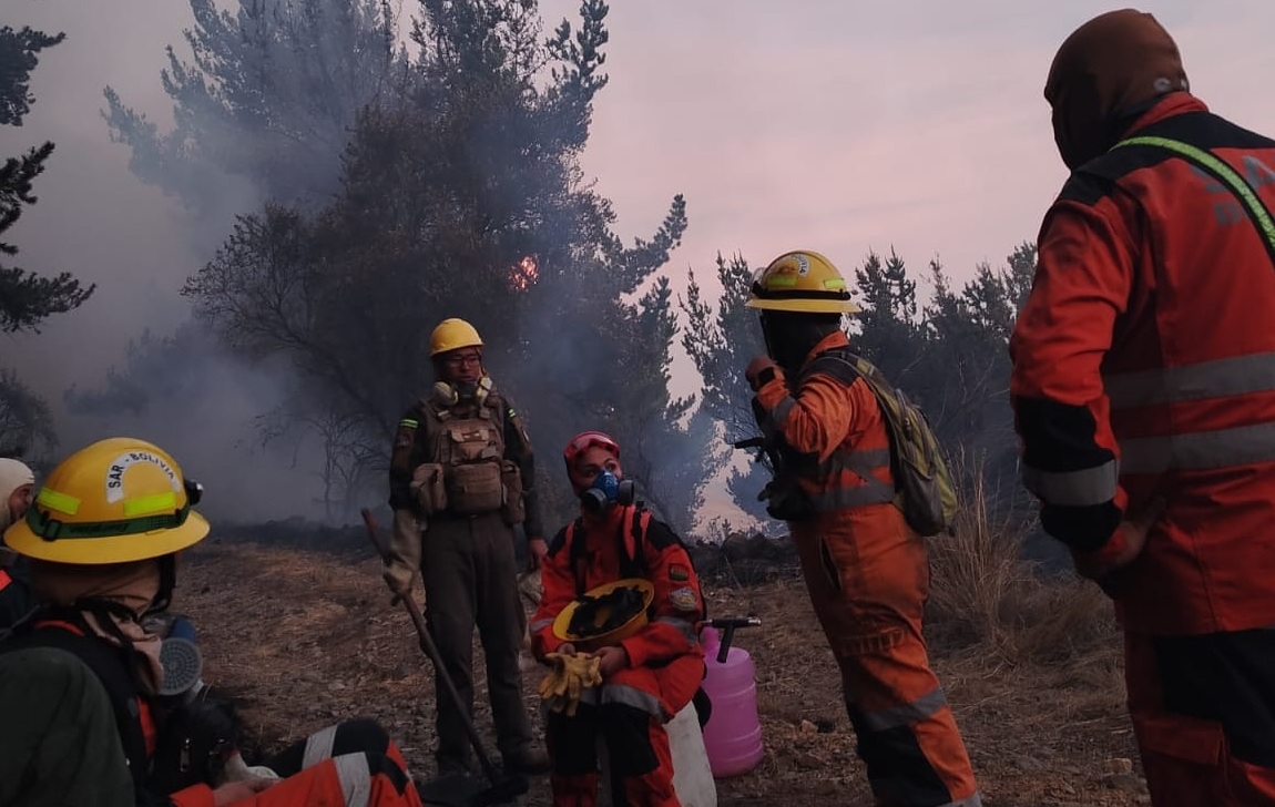 Sofocan incendio en el Parque Tunari y reportan una afectación de más de 350 hectáreas