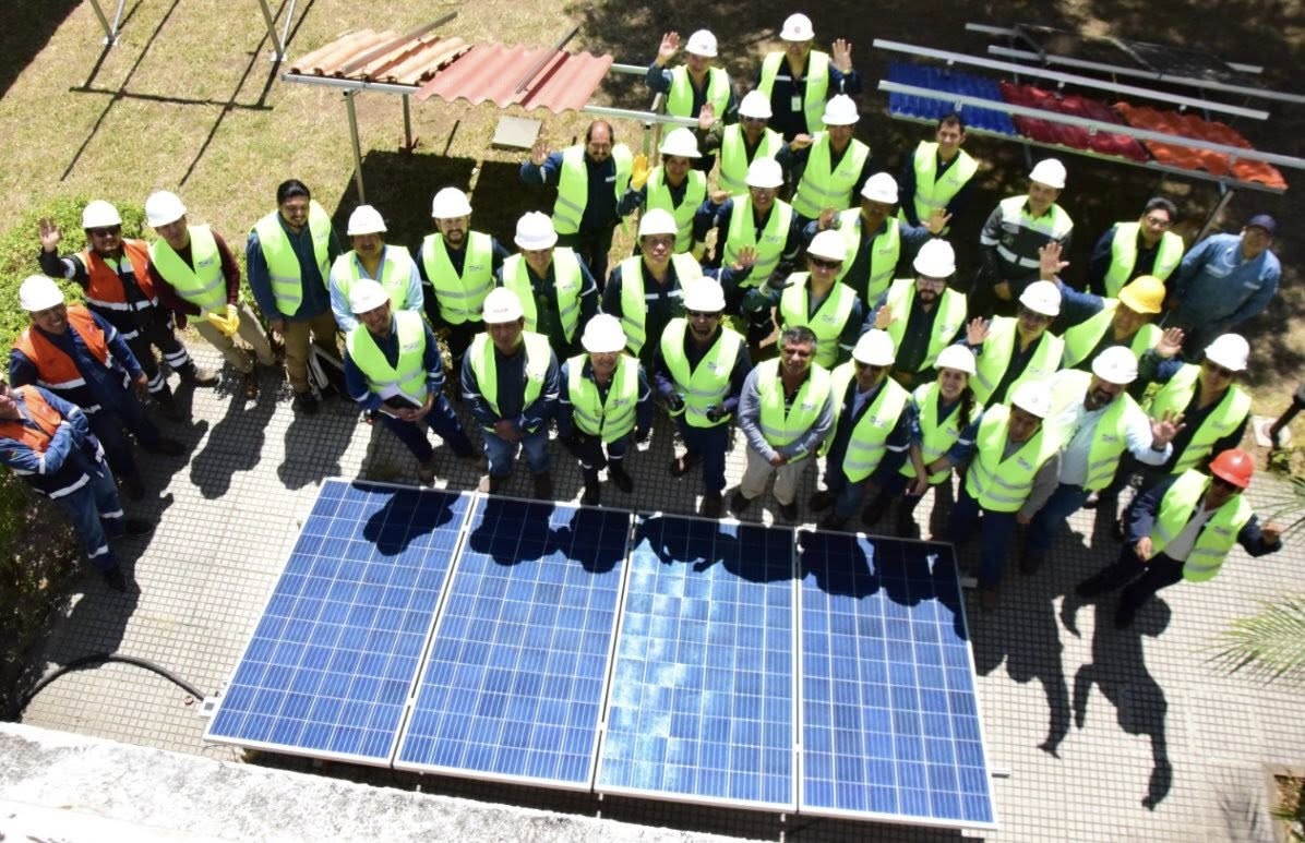 Concluye curso de formación en energía solar para descentralizar la generación eléctrica