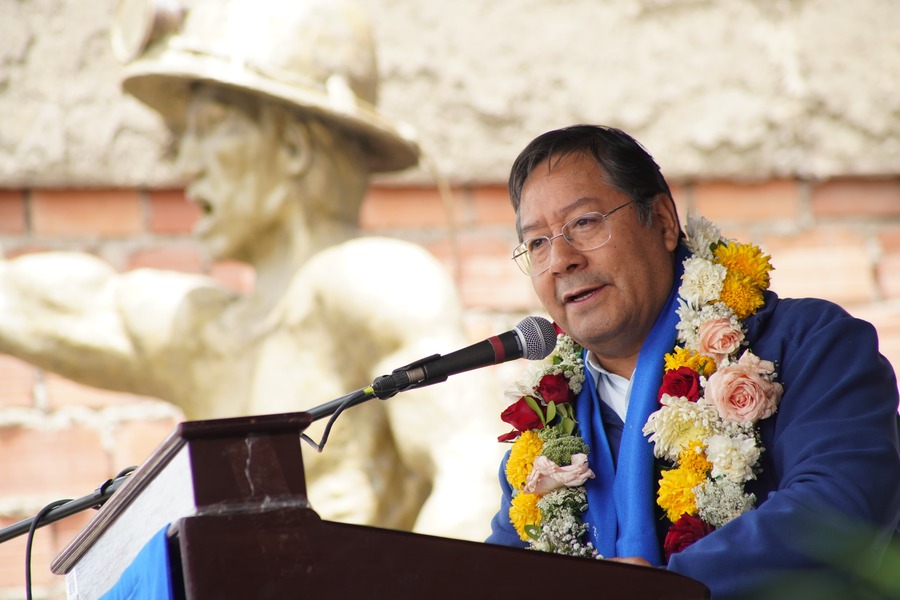 Arce alerta que grupos con intereses personales buscan convulsionar el país y desestabilizar al Gobierno