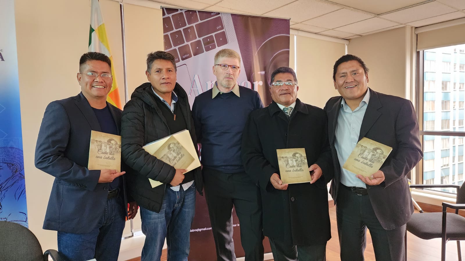 Presentan libro en homenaje a las mujeres que salvaron vidas en la Guerra del Chaco