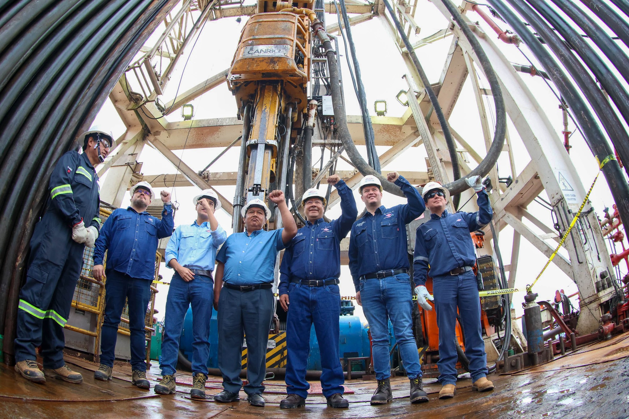 Arce afirma que está demostrando al mundo cómo se administra la economía en condiciones de adversidad y sabotaje