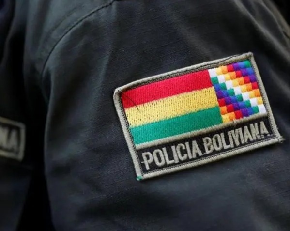 Determinan la baja definitiva de sargento implicado en la venta de un arma de fuego en Chonchocoro