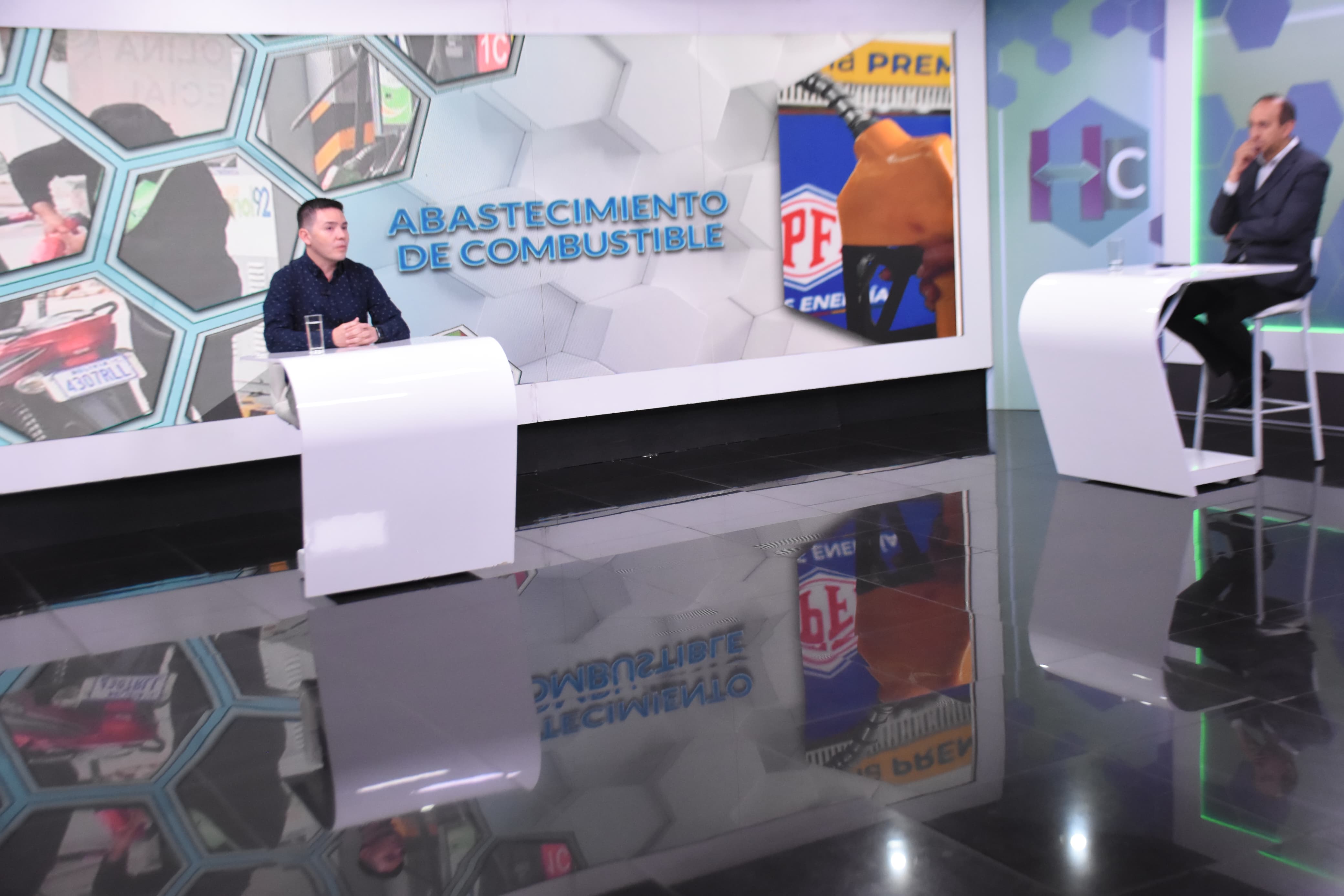 YPFB garantiza abastecimiento de combustibles con despacho de volúmenes superiores a la demanda