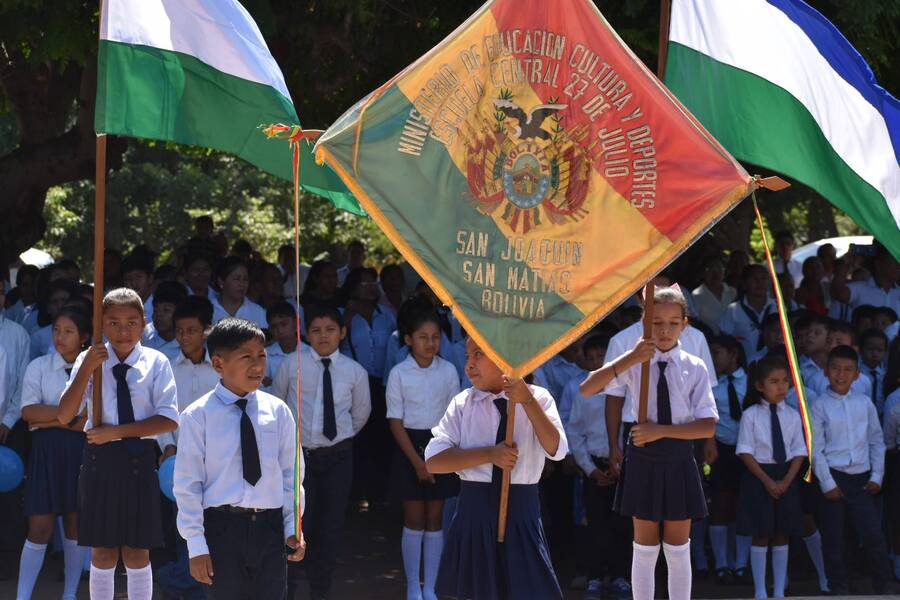 Suspenden clases este viernes en Santa Cruz por feriado departamental