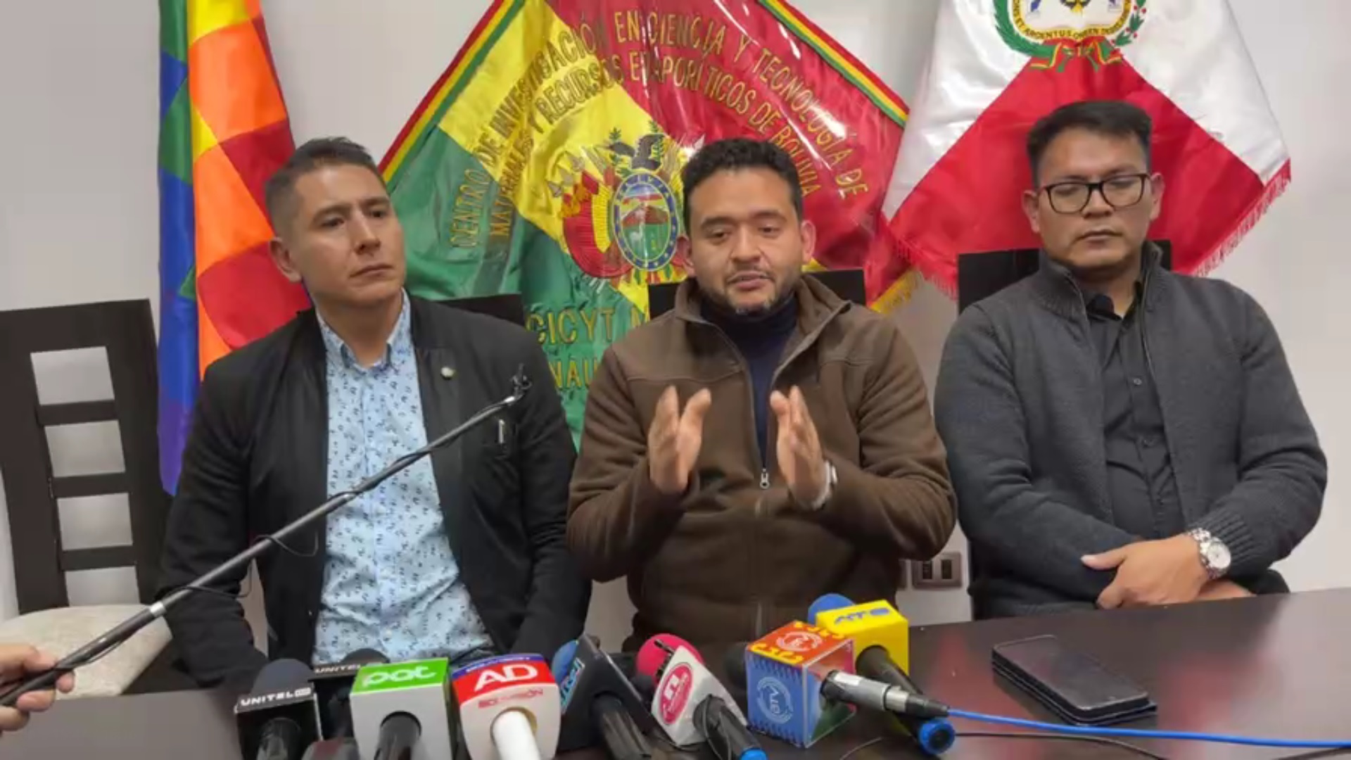 Gobierno: Contratos del litio no están escritos en piedra y no son válidos hasta que los apruebe el Legislativo