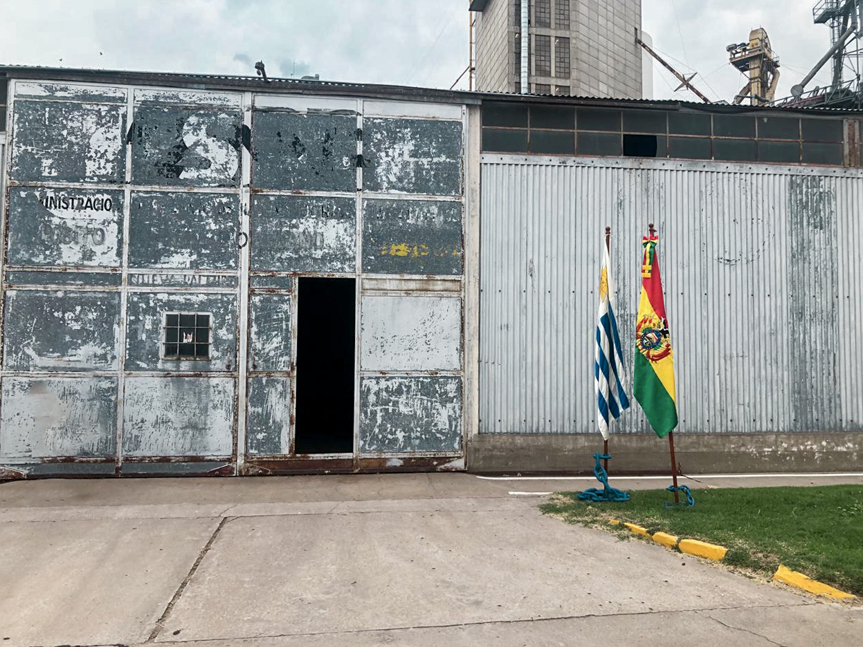 Visita al depósito franco de Bolivia en el Puerto de Nueva Palmira (Uruguay). Foto: Cancillería Bolivia