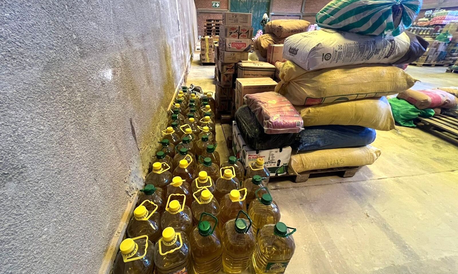 En lucha anticontrabando incautan televisores, alimentos, aceite y vehículos valuados en más de Bs 320.000