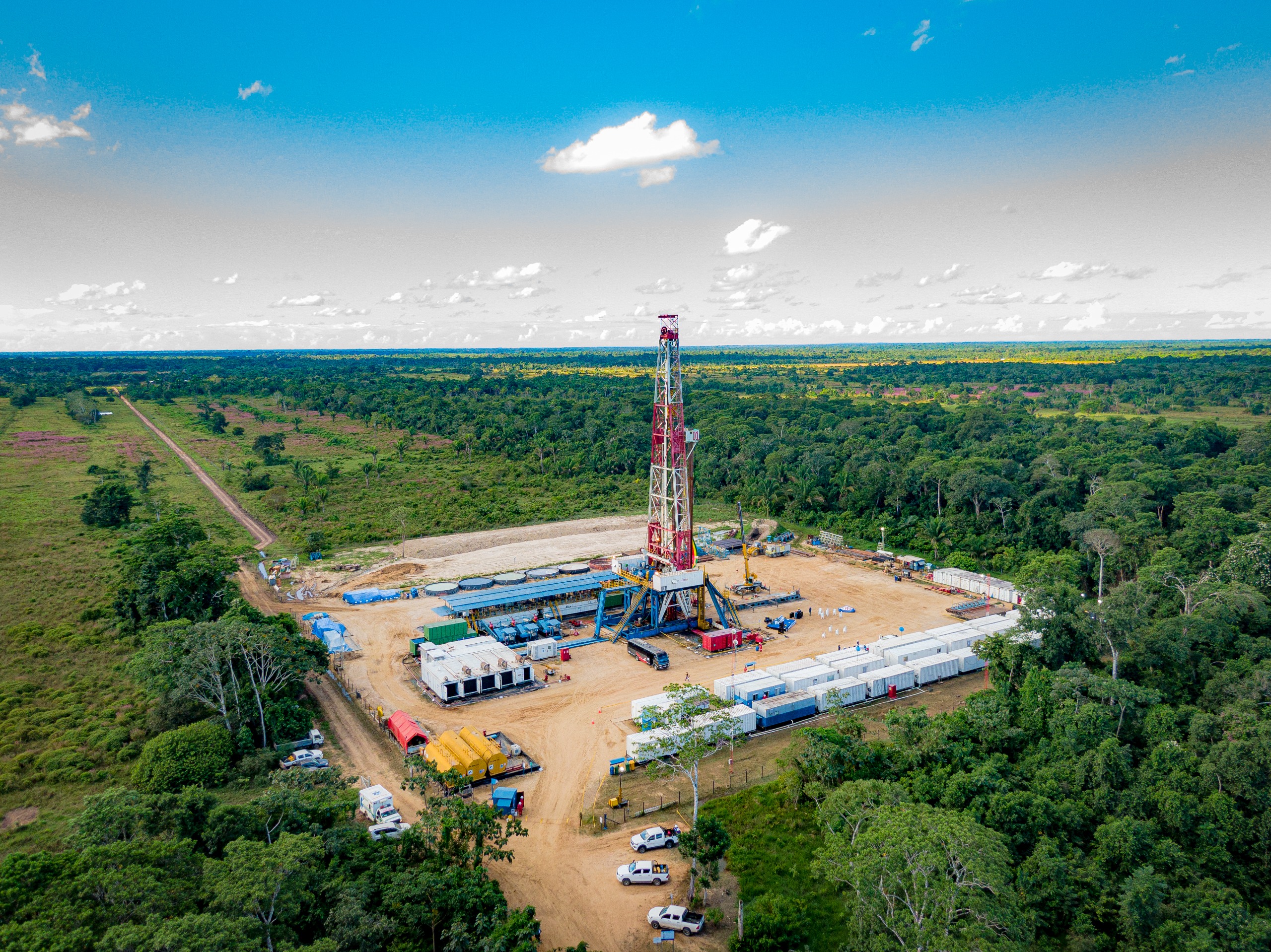 YPFB Andina inicia prueba de producción extendida del pozo petrolero Sirari West X1 