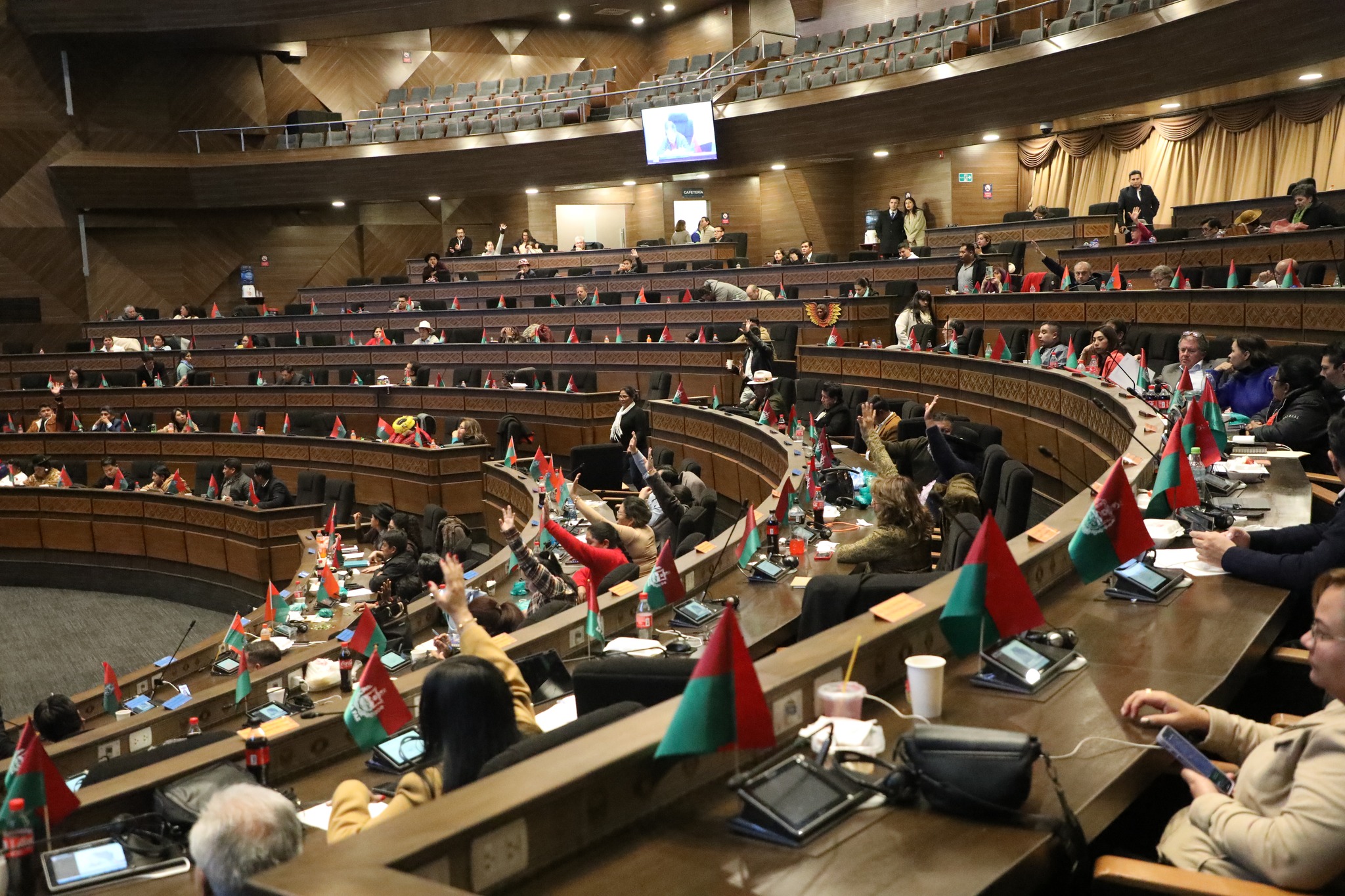 Asamblea retoma este viernes sesión para tratar crédito de $us 30 millones para el parque lineal La Paz – El Alto