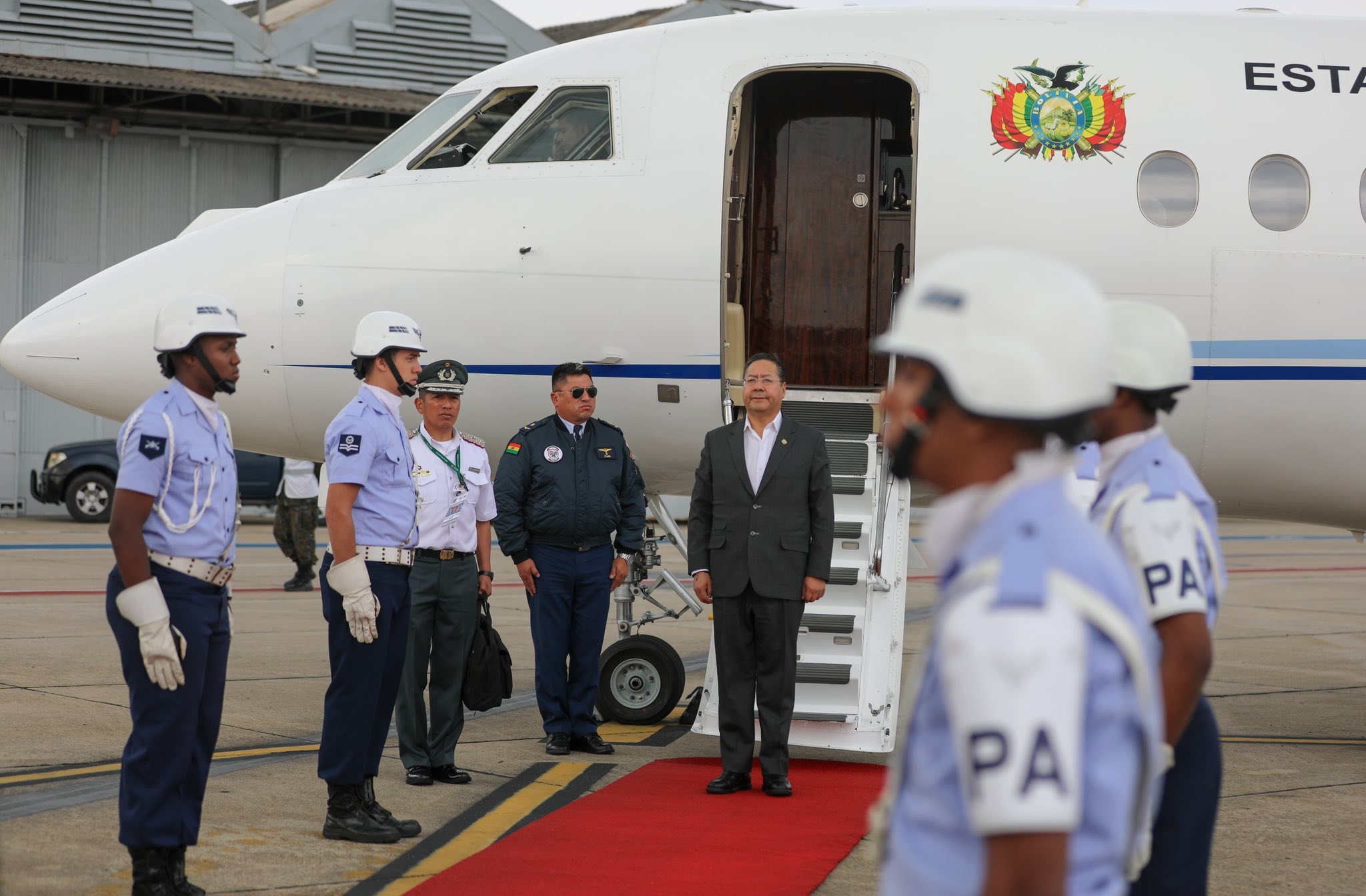 Arce llega a la cumbre de los BRICS en Río de Janeiro con el propósito de fortalecer la cooperación en favor de “nuestros pueblos”