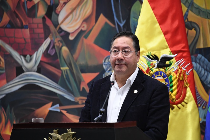 Arce rechaza la “guerra sucia” y llama a un debate político basado en propuestas