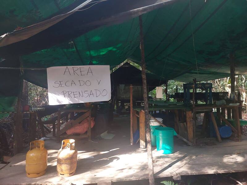 Desmantelan laboratorio de cristalización de cocaína en Villa Tunari