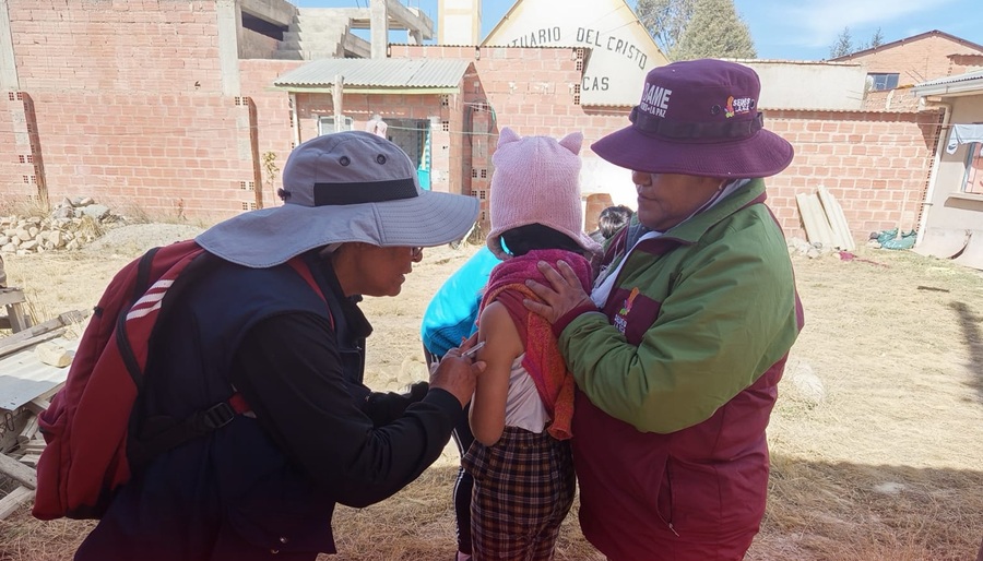 Suben a 7 los casos positivos de sarampión en 4 municipios de La Paz