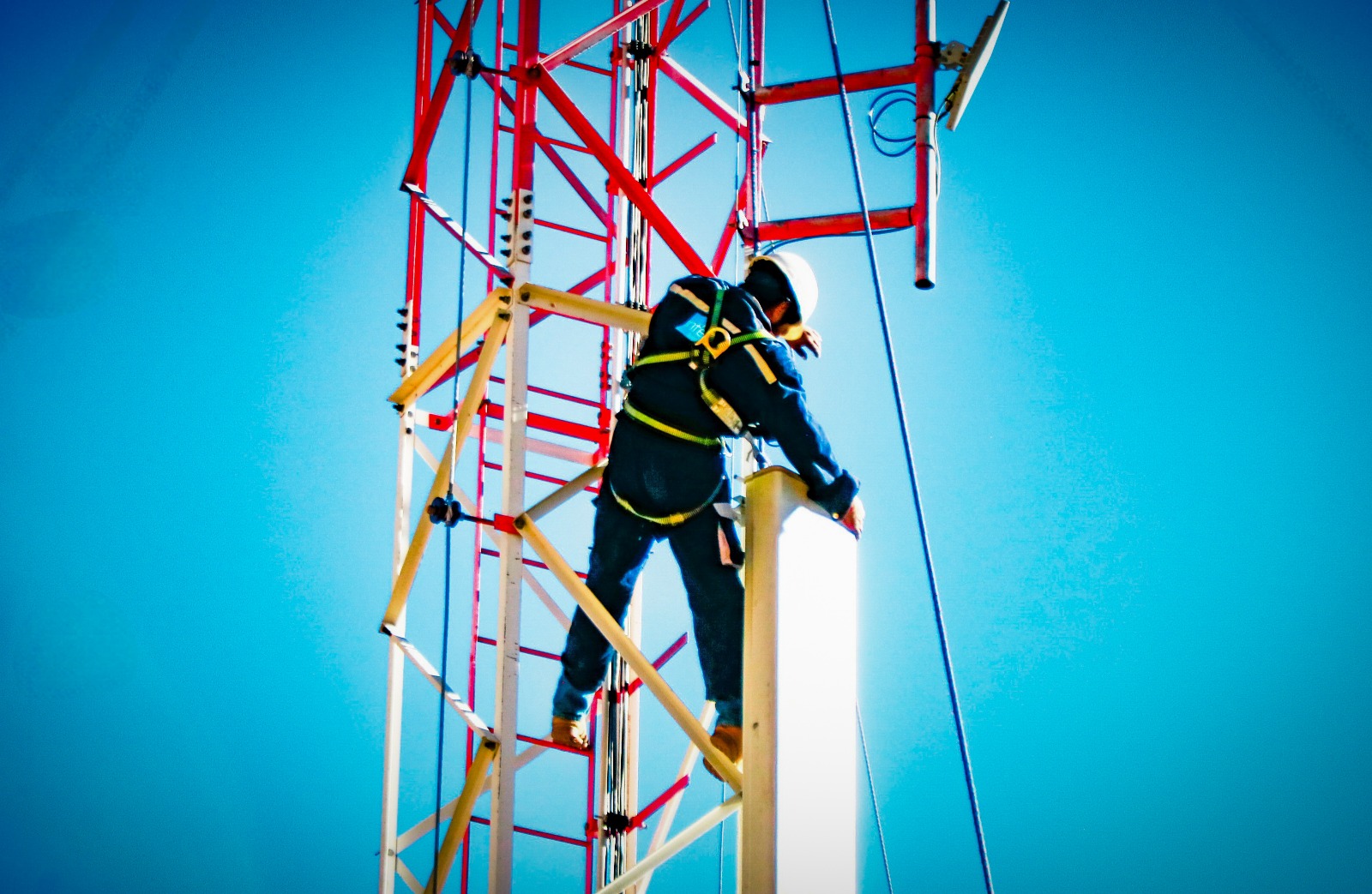Entel inicia el despliegue de prueba de la tecnología móvil 5G con “zonas de experiencia”