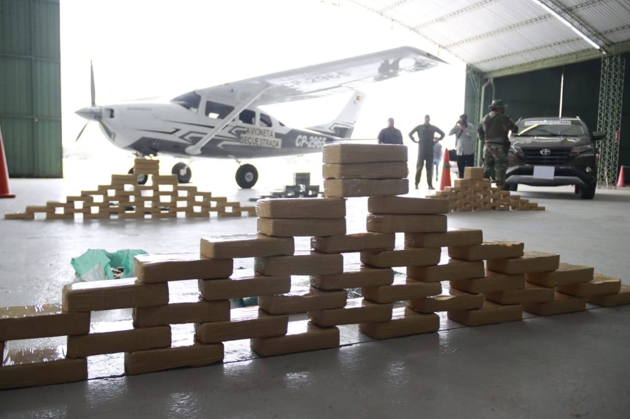 Fuerza antidroga ejecutó más de 47.000 operativos y causó una afectación de $us 798 millones al narcotráfico 