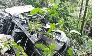 Embarrancamiento en la ruta Caranavi – Yolosita deja tres fallecidos y un menor herido