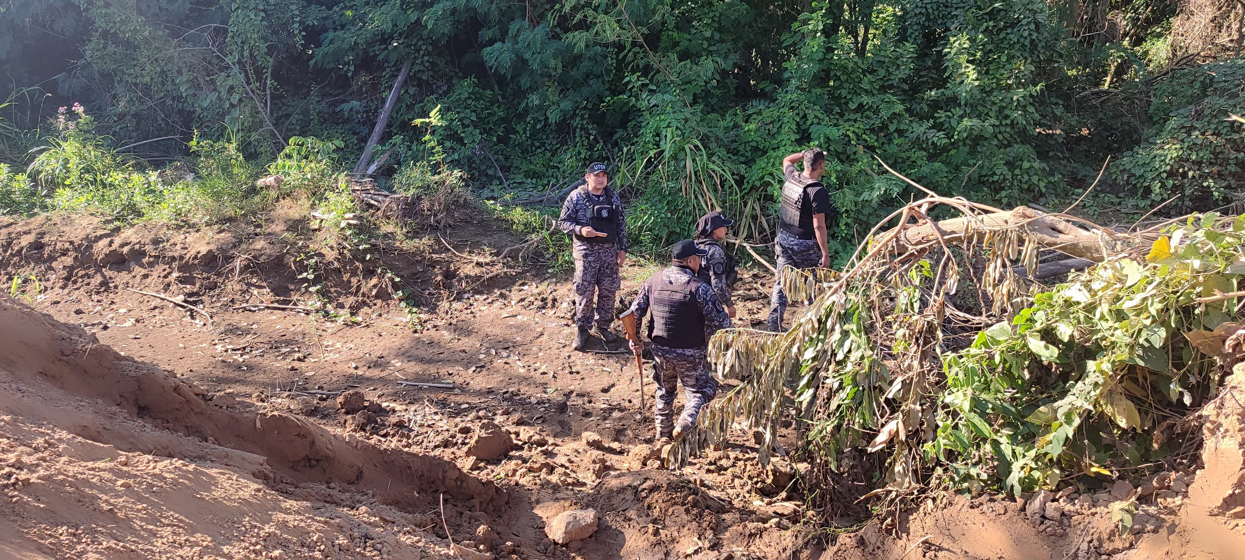 Refuerzan presencia policial en predio librada de violentos avasalladores en Guarayos