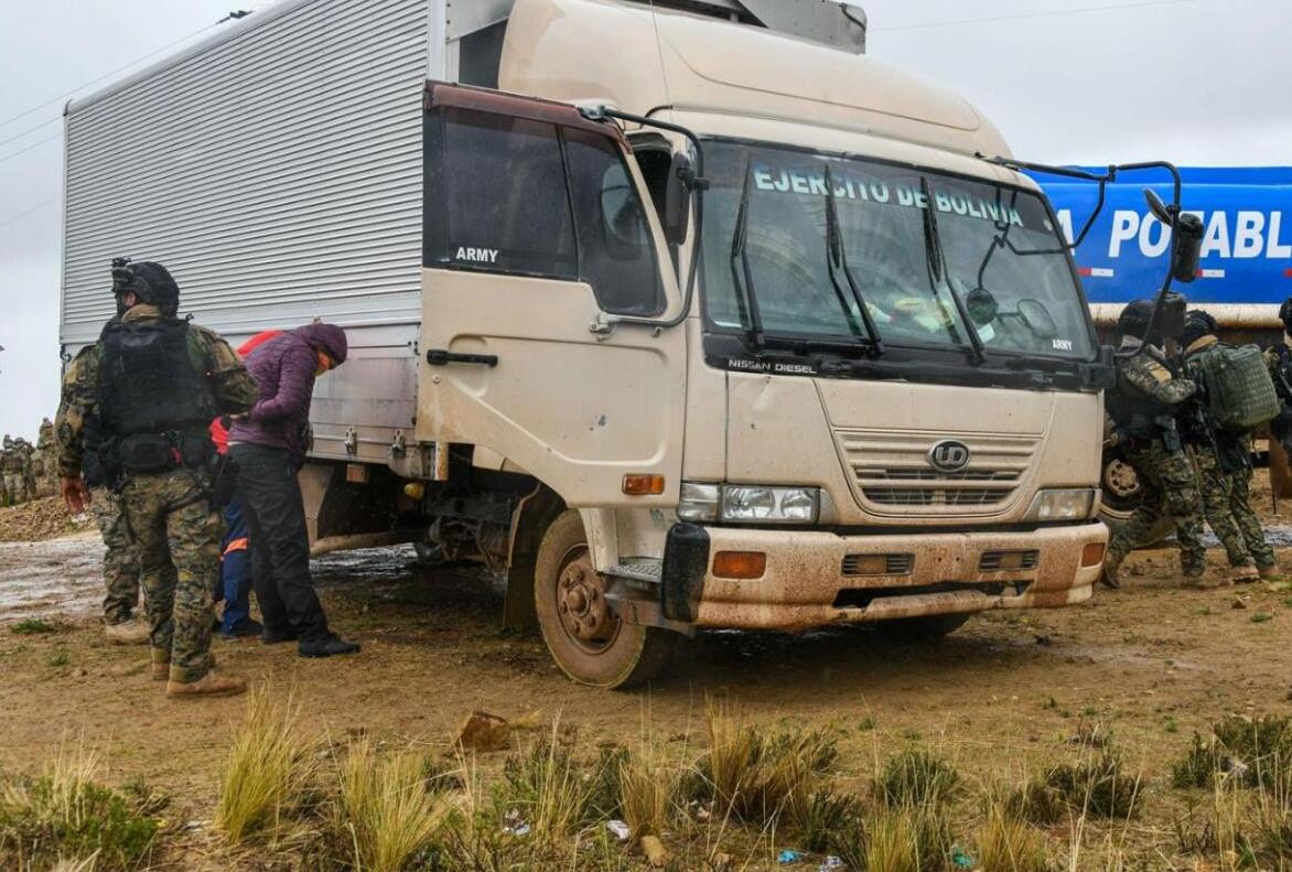 Militares incautan contrabando por más de Bs 64 millones en frontera con Chile 