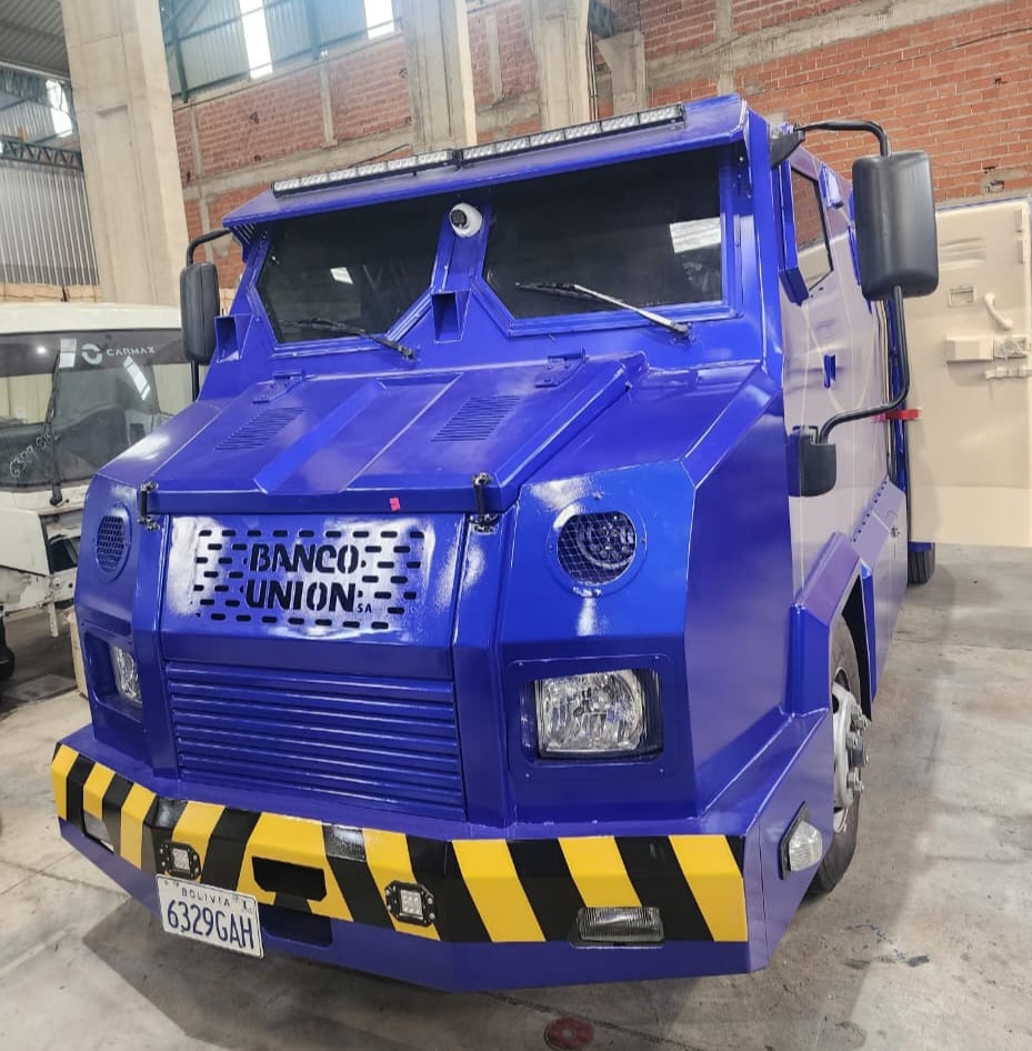 Banco Unión gestiona incorporación de vehículos para el traslado de remesas y las agencias móviles Sariri