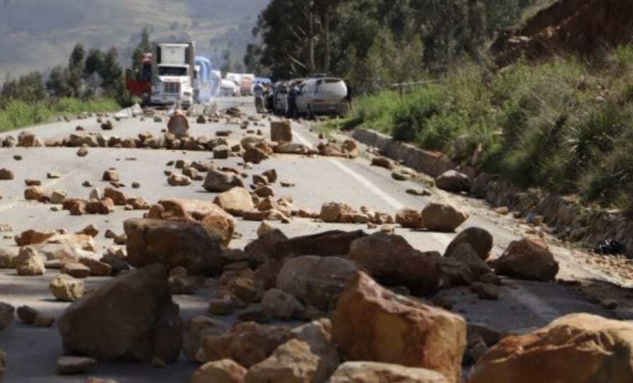 Bloqueo de carreteras generan pérdida de más de Bs 764.000 en cobro de peajes