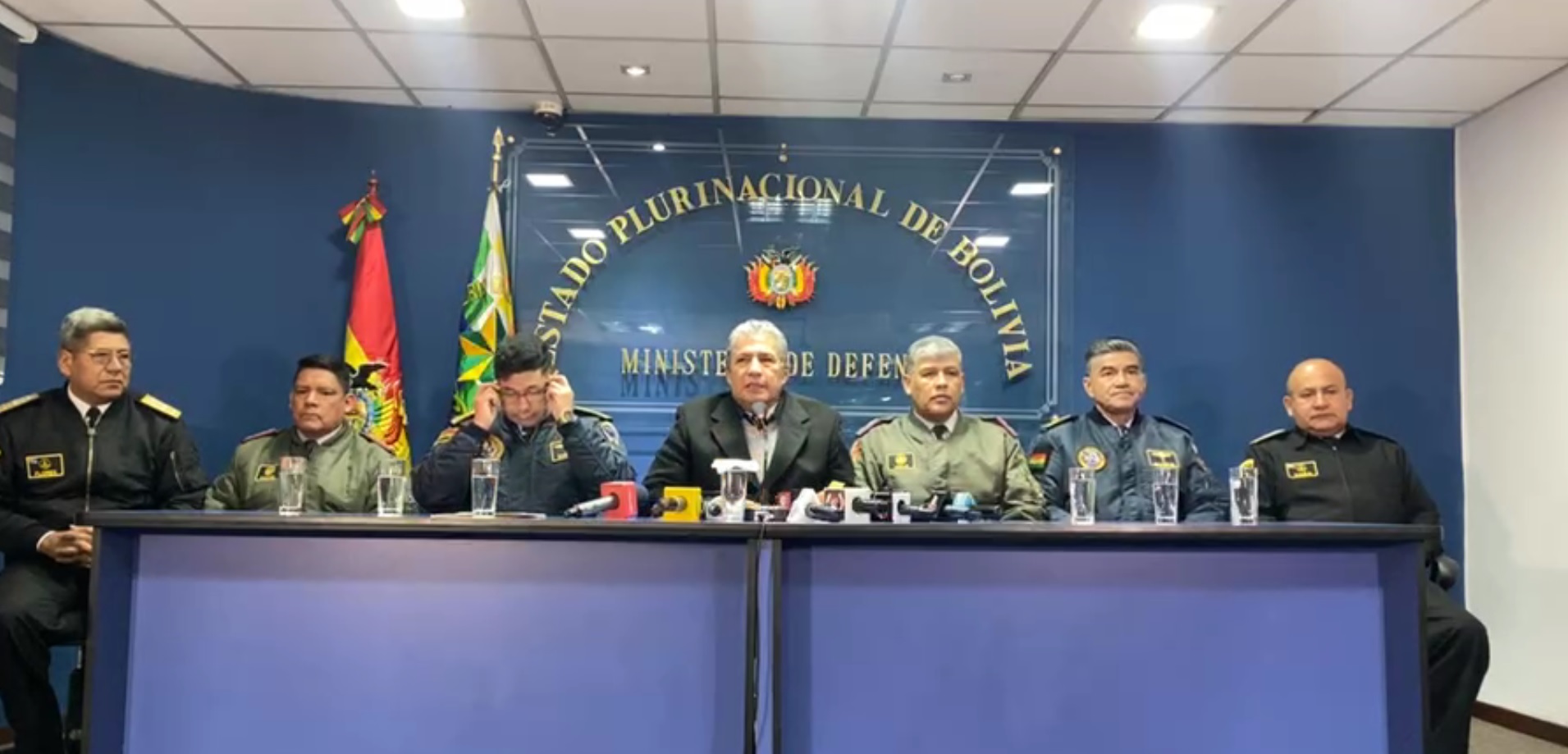 FFAA reafirman su cohesión y misión de garantizar la estabilidad del gobierno legalmente constituido