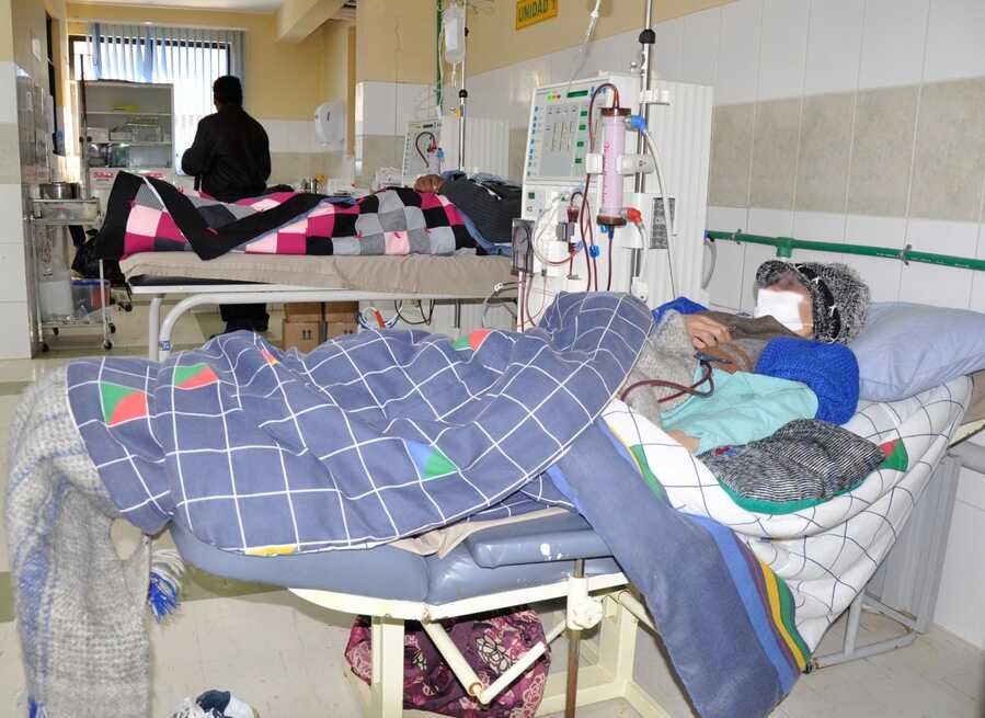 En Bolivia 4.496 personas reciben diálisis gratuita gracias al SUS que cubre Bs 500 millones por año
