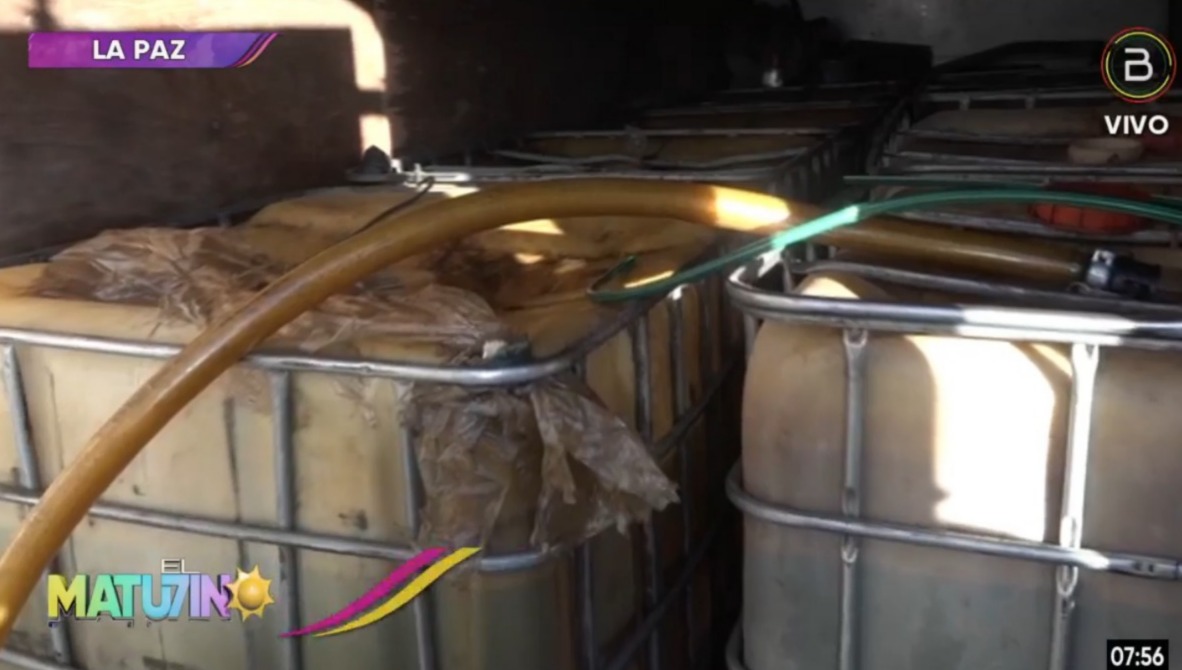 Allanan vivienda en El Alto y descubren más de 22.000 litros de diésel destinados al contrabando 