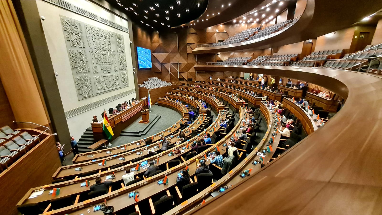 Arce afirma que opositores le dieron la razón al pedir la aprobación de créditos y demanda al Legislativo cumplir su palabra