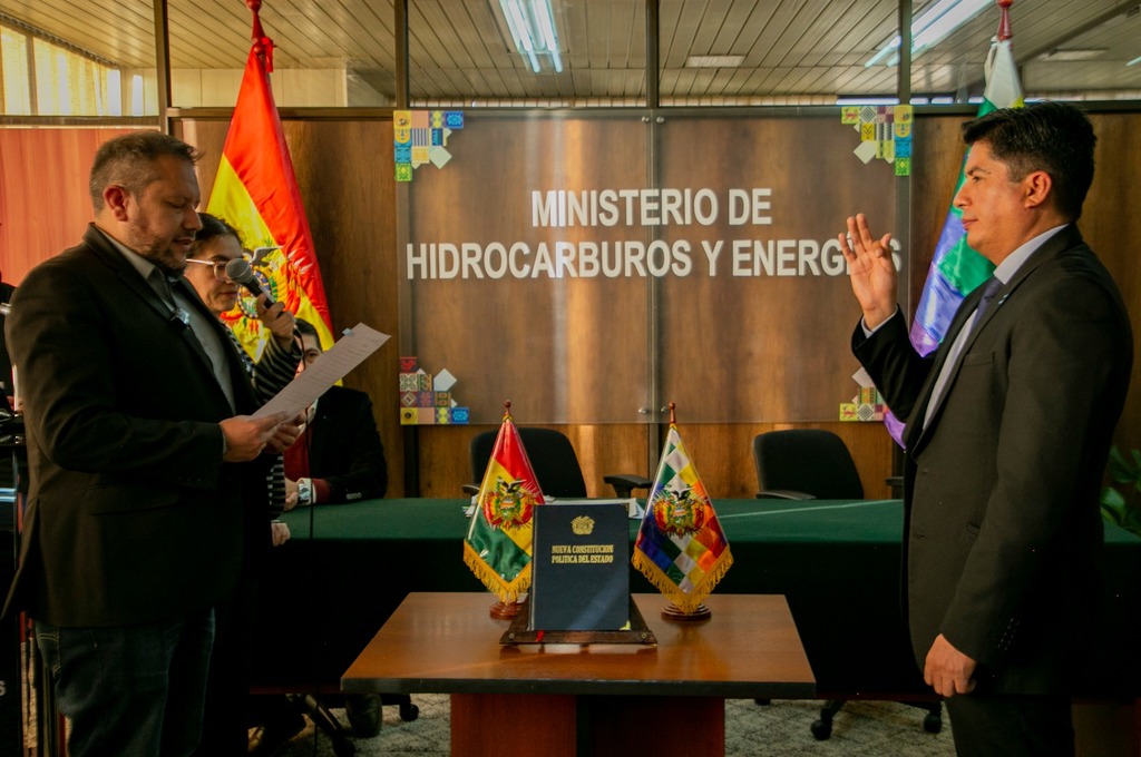 Ariel Sandy Sánchez asume la presidencia interina de ENDE