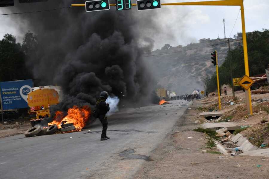 Más de 143 bloqueadores evistas fueron detenidos, se les incautó explosivos y más de Bs 3 millones 