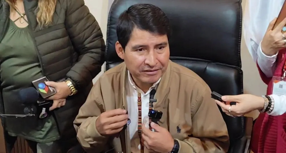 Gobernador de Chuquisaca Damián Condori se encuentra internado en terapia intensiva