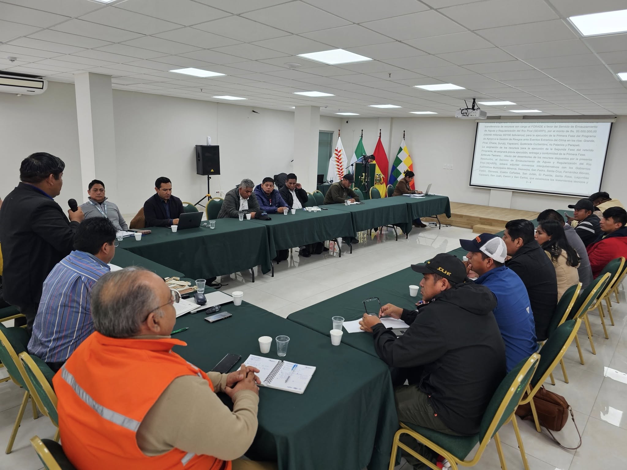 Coordinan plan de prevención para prevenir riesgos en cuencas del Río Grande y Piraí de Santa Cruz