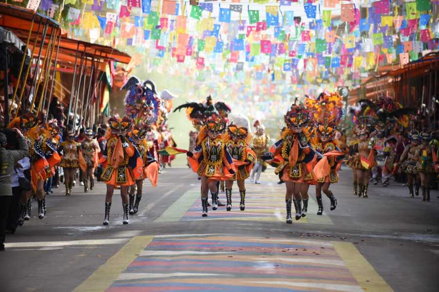 Carnaval de Oruro suma 3 reconocimientos de la Unesco incluido el patrocinio de este año por el Bicentenario