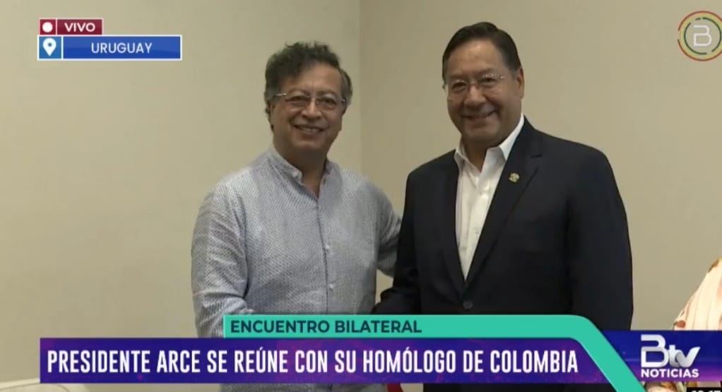 Luis Arce y Gustavo Petro se reúnen en Montevideo