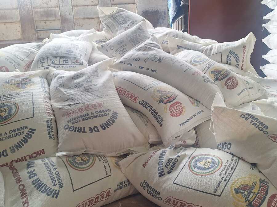 Gobierno entrega 10 toneladas de ayuda humanitaria para familias de Caranavi y Cajuata