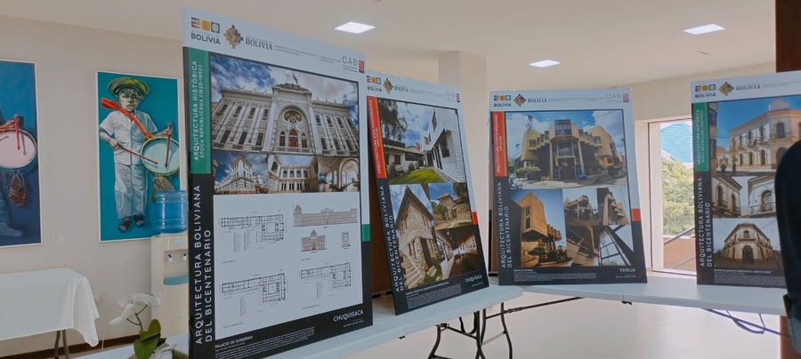 Presentan exposición itinerante de obras de la arquitectura boliviana del Bicentenario