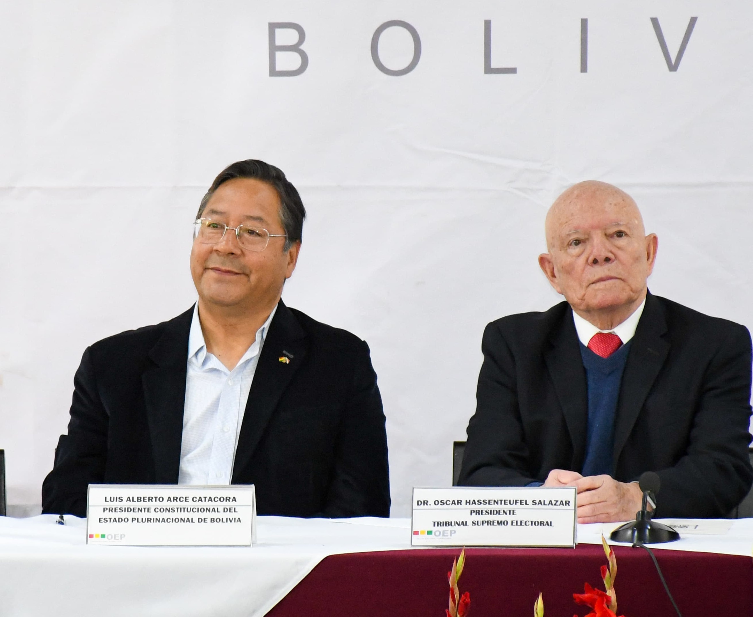 Órganos Legislativo, Judicial y Electoral, políticos y bancadas acudirán al “Encuentro por la estabilidad y la democracia”