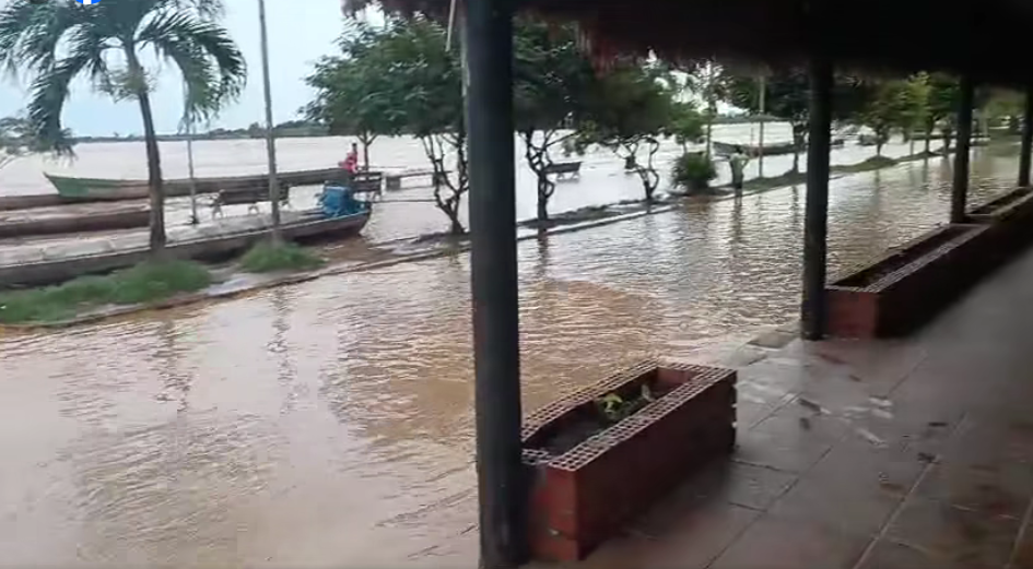Al menos 38 unidades educativas suspenden clases en Beni por la crecida de ríos