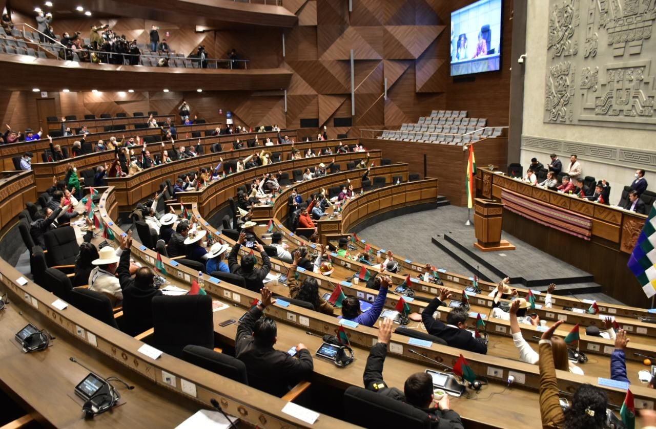 Convocan a alcaldes y organizaciones sociales a presionar al Legislativo para aprobar créditos