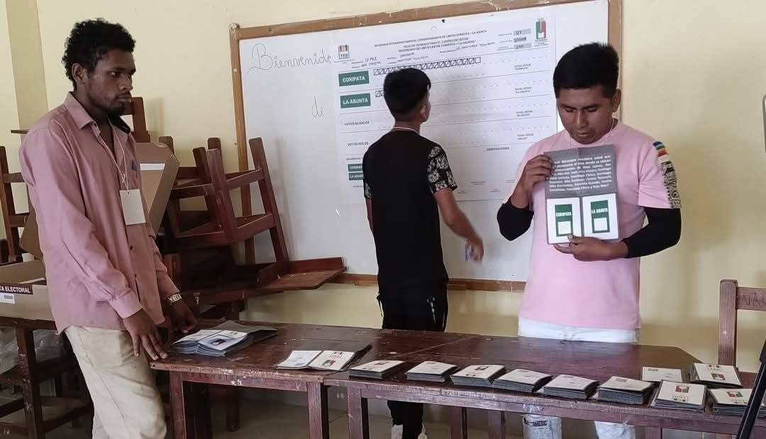 Imagen de la jornada de votación en el Referéndum Coripata y La Asunta, este 30 de marzo de 2025. Foto: Red Yungas