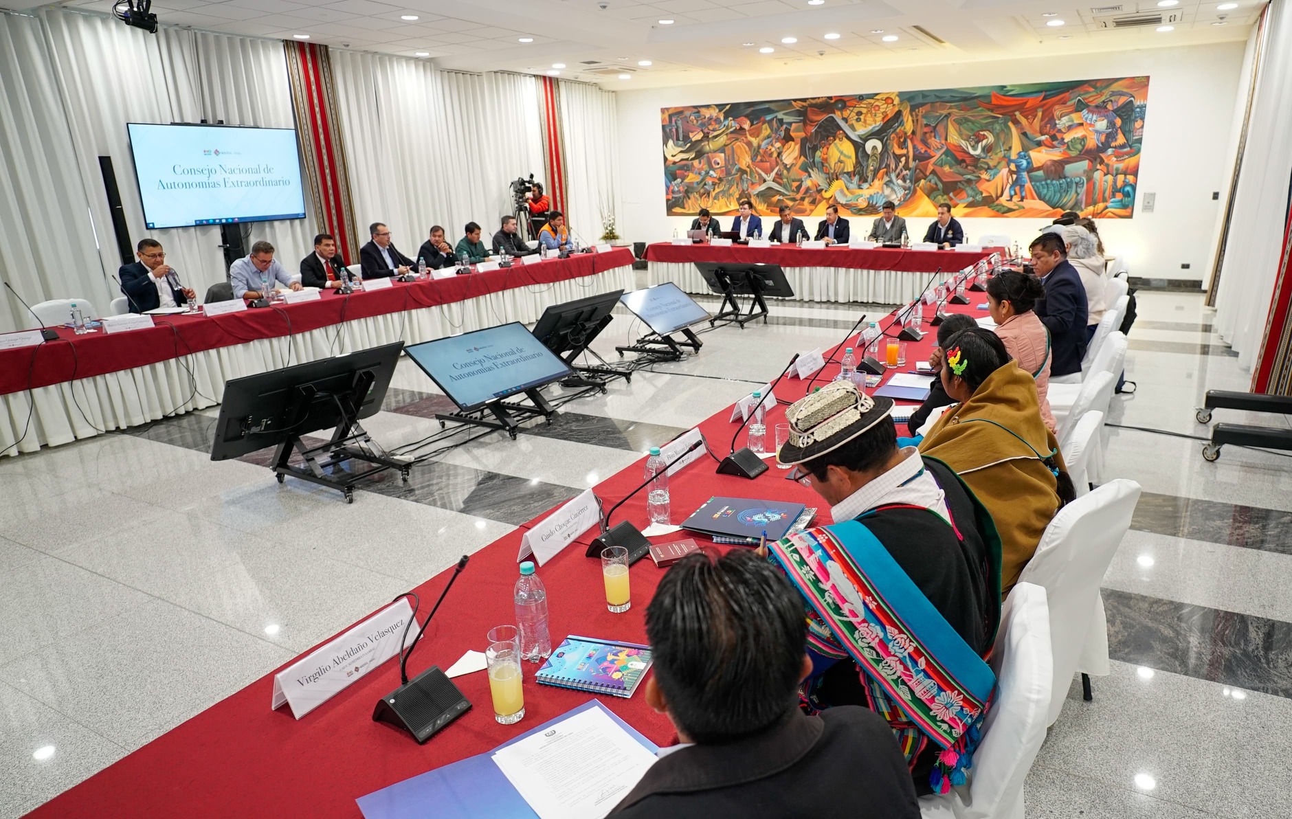 Inicia sesión extraordinaria del Consejo Nacional del Autonomías en la ciudad de La Paz