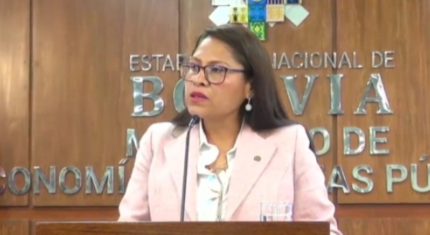 Gobierno defiende cifras y manejo de la deuda externa, explica que presupuesta pago de los créditos