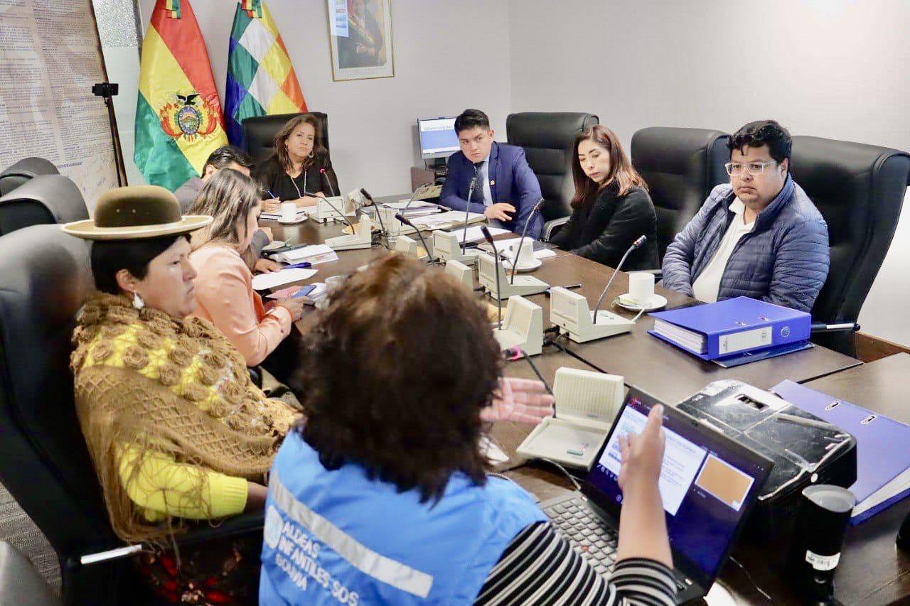 Sesión de la Comisión de Derechos Humanos que aprobó el Proyecto de Ley Nro 150. Foto: Cámara de Diputados