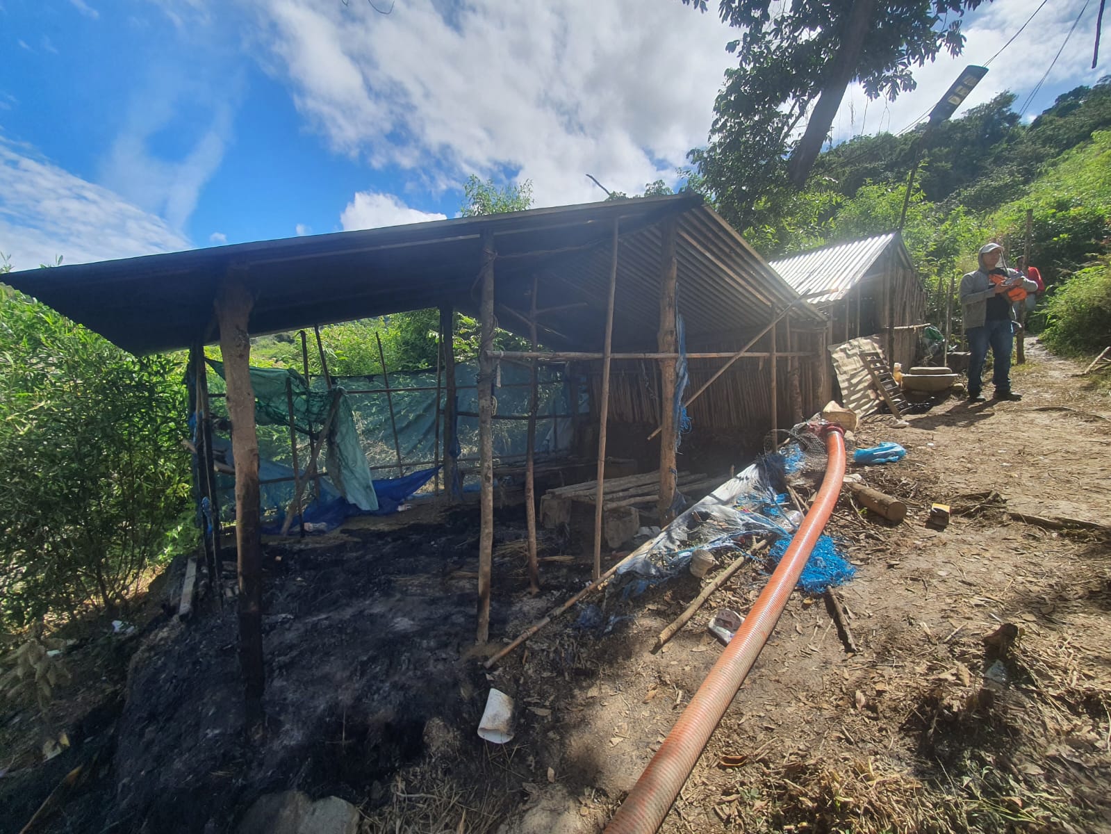 Suspenden actividad minera en Arapata y activan denuncia por explotación ilegal