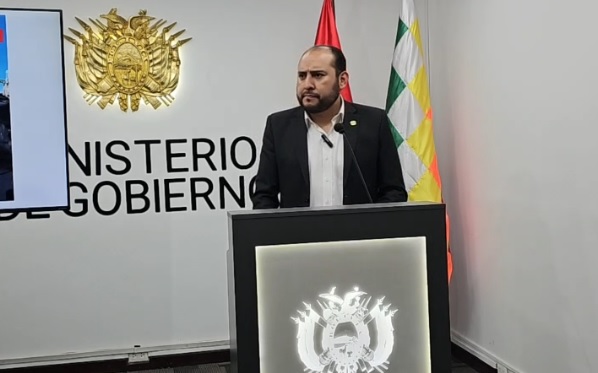 Evista Ponciano Santos fue descubierto y detenido en el interior de una ambulancia resguardado por cinco personas