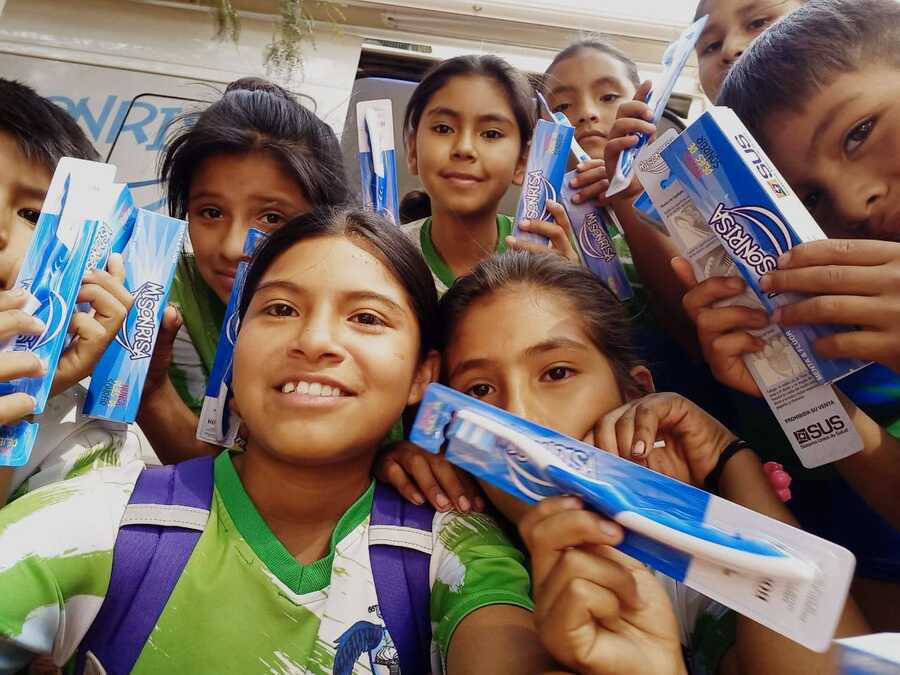 “Mi Sonrisa” llegó a 25 municipios de Chuquisaca con atención en salud oral y prótesis dentales gratuitos