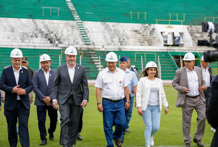 Arce y Conmebol inspeccionan obras mejoramiento del "Tahuichi"