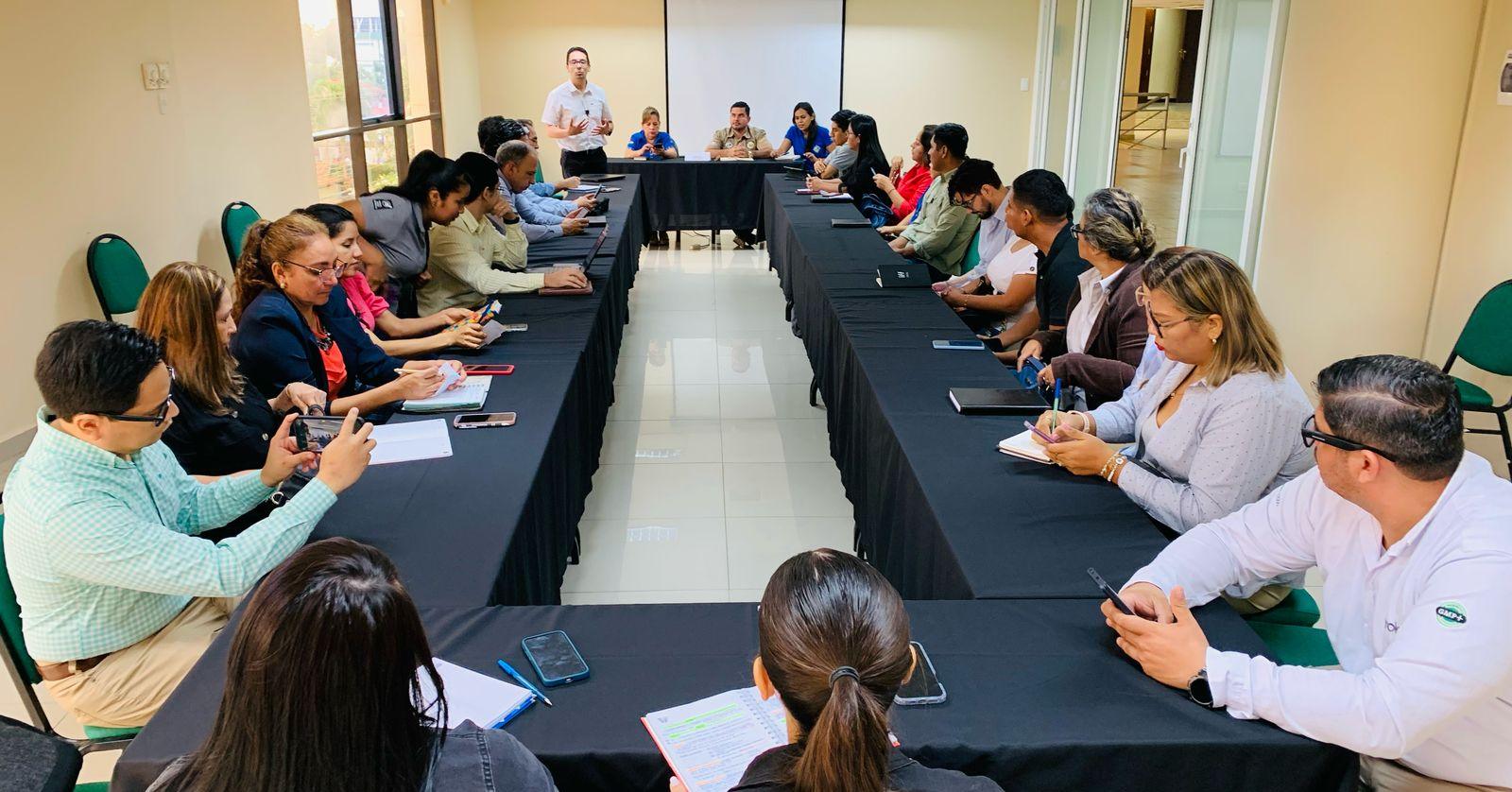 Senasag y privados coordinan trabajo para fortalecer al sector productivo